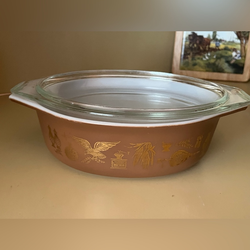 Pyrex Early American #043 1.5 qt casserole dish with lid